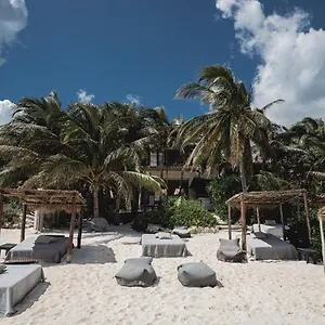 **** Hotel Nest Mexique