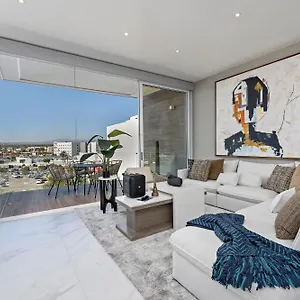 Luxury With Pool And Jacuzzi On Terrace In Medano Apartment Cabo San Lucas